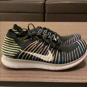 Nike Flyknit Free run